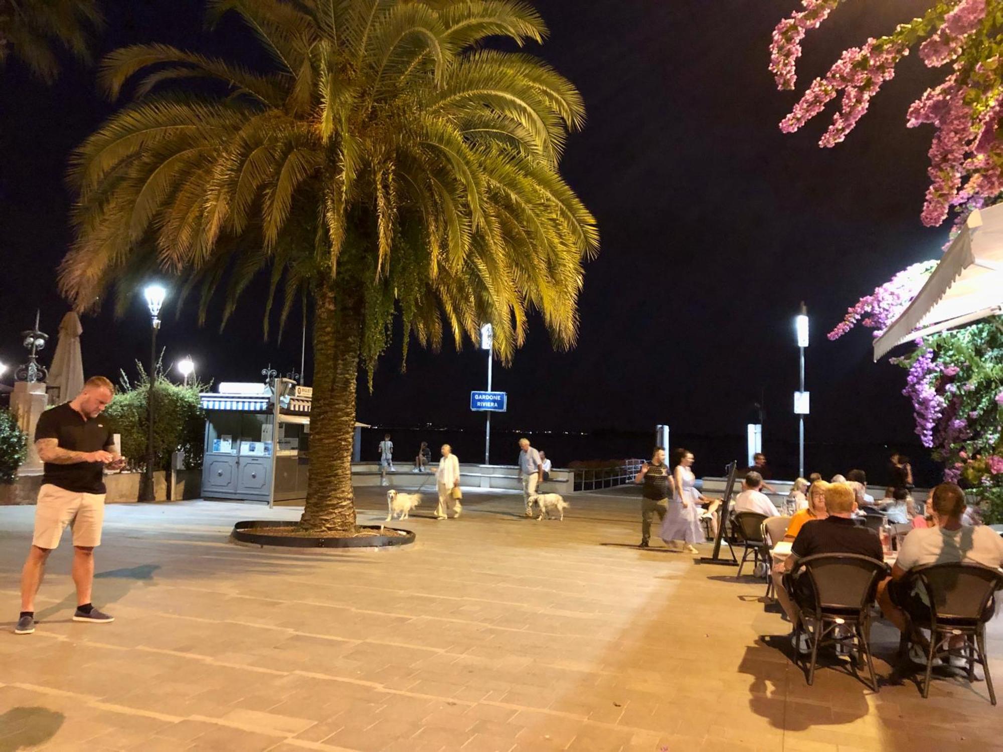 Alba Apartment Gardone Riviera
